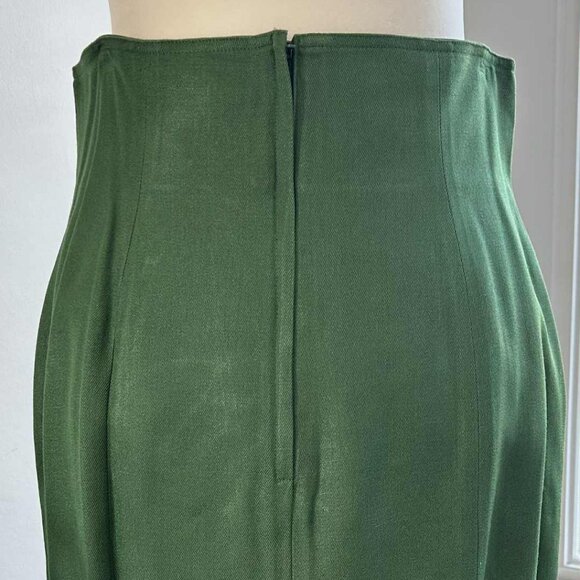 Lim Ying Ying Emerald Silk Embroidered Midi Skirt With Lining & Back Slit – US M - Picture 5 of 10